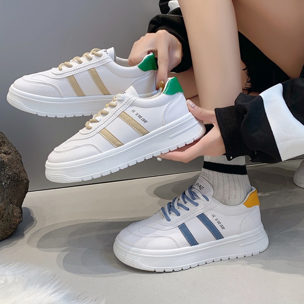 Giày Sneaker Nữ