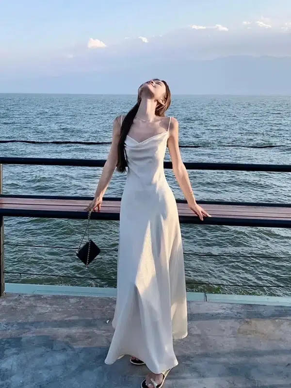 Đầm đi biển