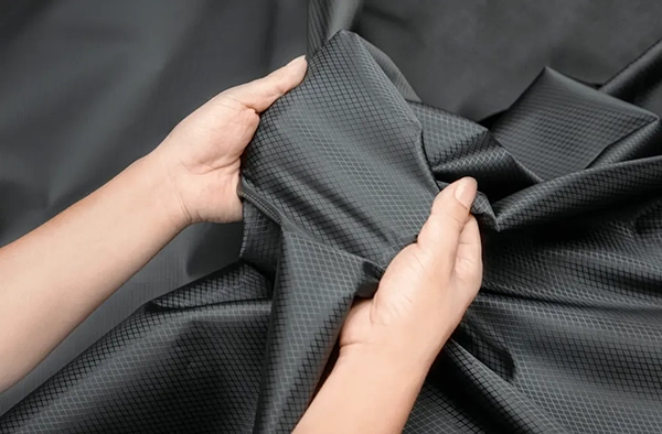 Vải polyester là gì?