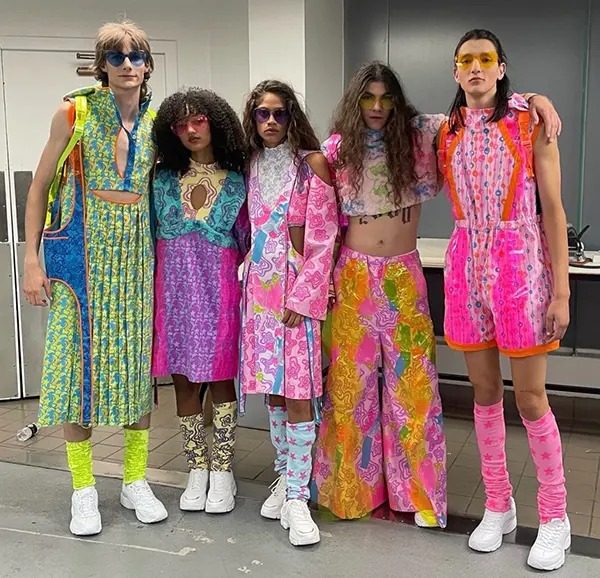 Psychedelic Prints là Gì?