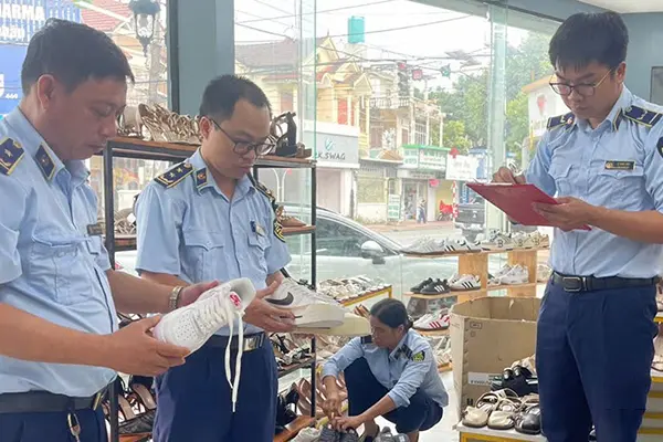 Hàng Fake là Gì?