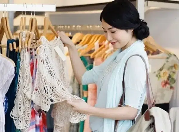 Hàng Xuất Dư Là Gì?