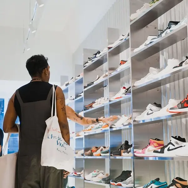 Restock là gì?