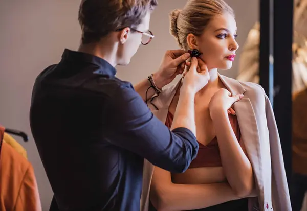 Stylist Là Gì?