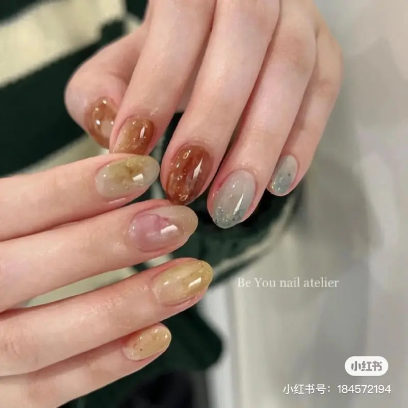 Mẫu nail đơn giản cho các quý cô văn phòng
