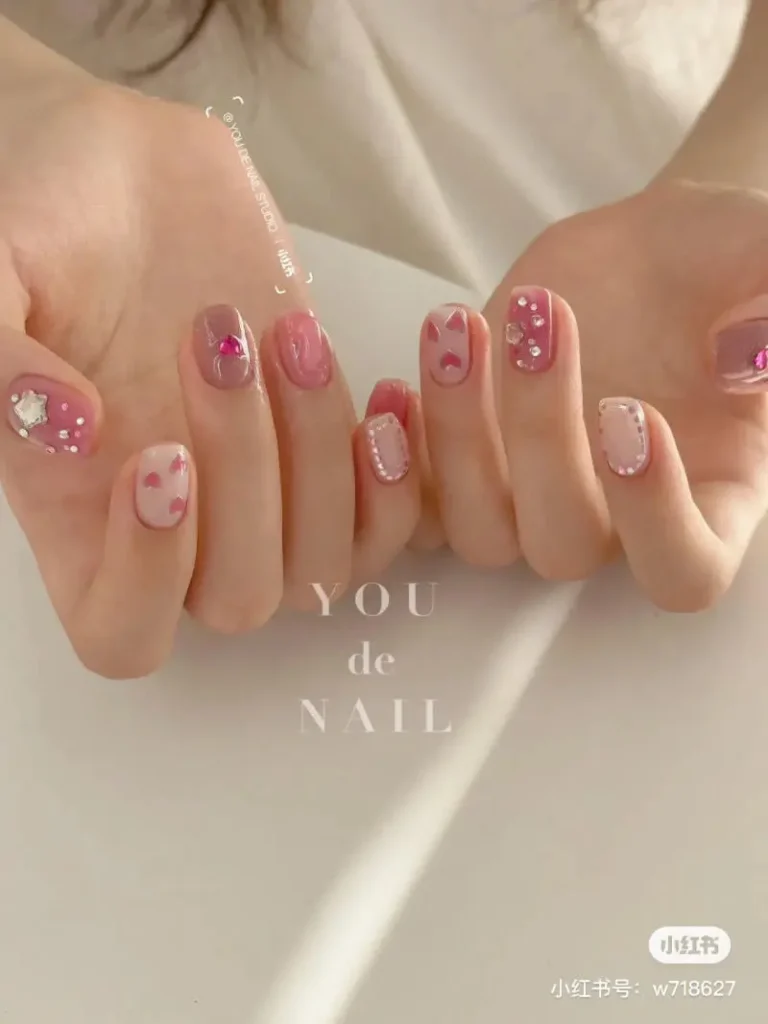 Mẫu nail tay xinh xắn màu hồng