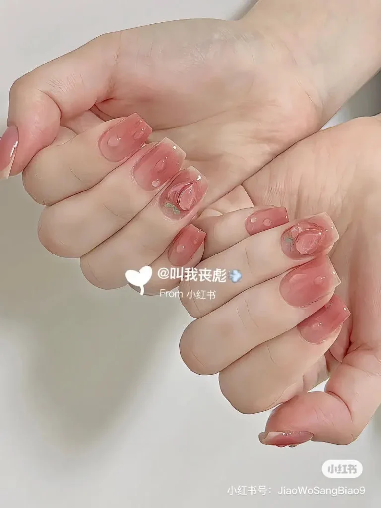 Mẫu nail đơn giản cho các quý cô văn phòng
