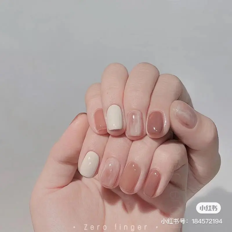 Mẫu nail nhẹ nhàng cho móng ngắn
