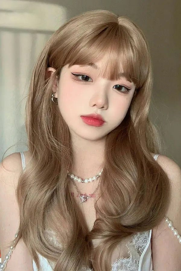 tóc màu nâu lạnh