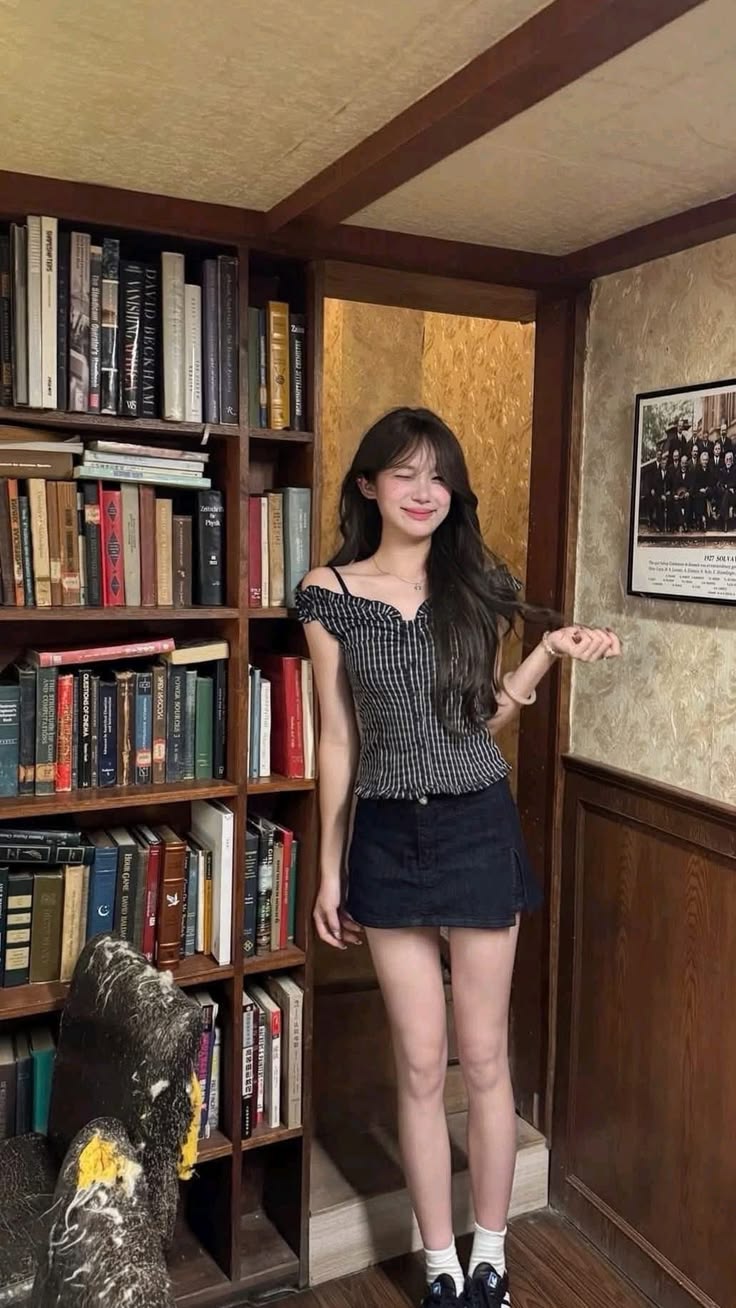 Ví dụ dáng quả lê với phần vai nhỏ, mông và đùi đầy