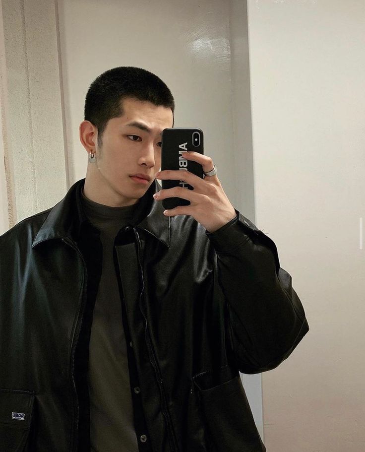 Tóc đầu đinh crew cut cho mặt tròn