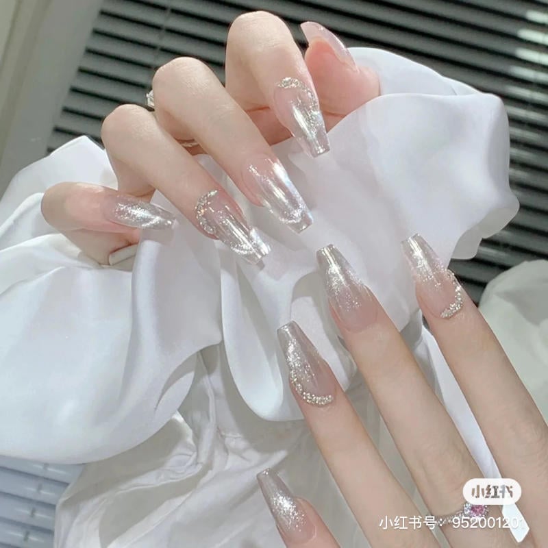 Mẫu nail mắt mèo ombre tông lạnh
