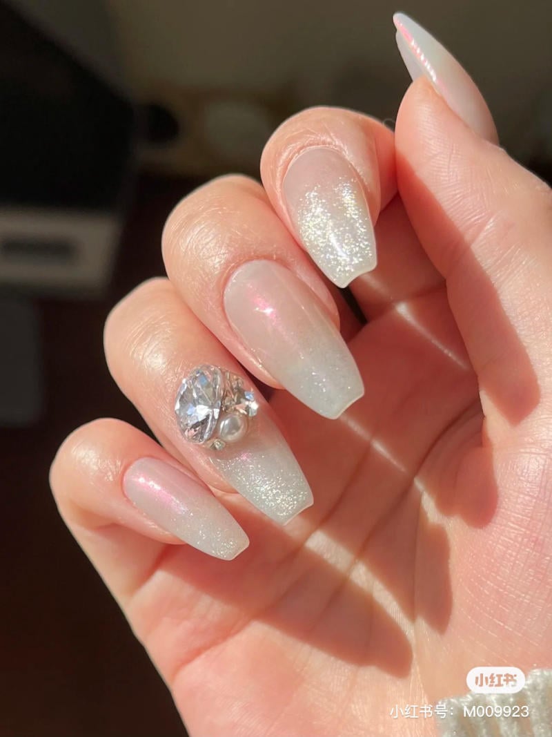 Mẫu nail mắt mèo đỏ xanh cho noel