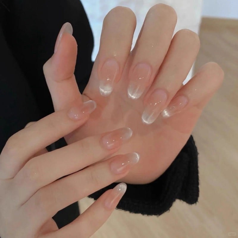 Bộ nail mắt mèo đỏ sang trọng cho dịp lễ Tết