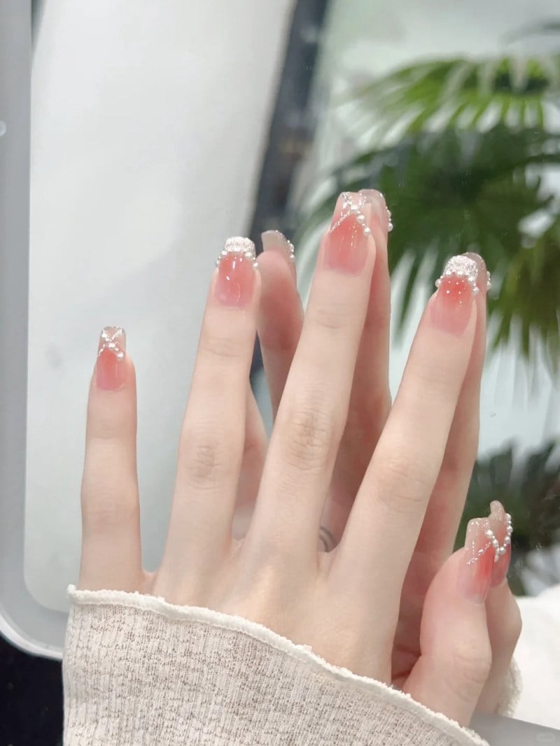Mẫu nail hồng thạch đẹp 2