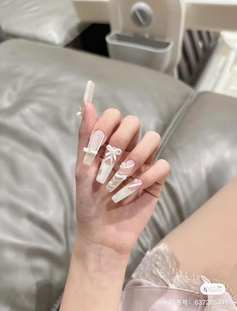 Mẫu nail trắng đẹp 7